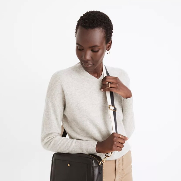 Madewell Sweaters - Madewell Cashmere V Neck Sweater NWT